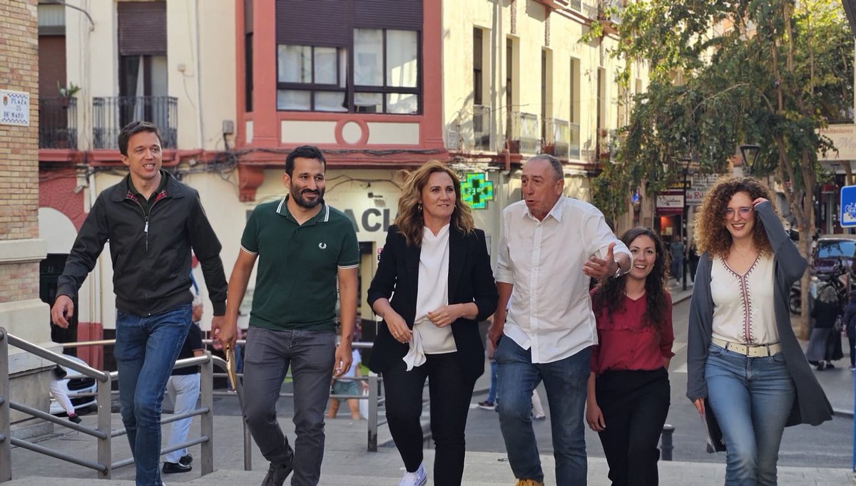 Ahir a Alacant vàrem Plantar cara per una societat més igualitària, per una societat on tots tinguen cabuda, pel dret a l'habitatge, per parar a la dreta i l’extrema dreta i les seues mesures abusives.

Les dones, les joves, plantem cara aquest 9 de juny 🇪🇺💜