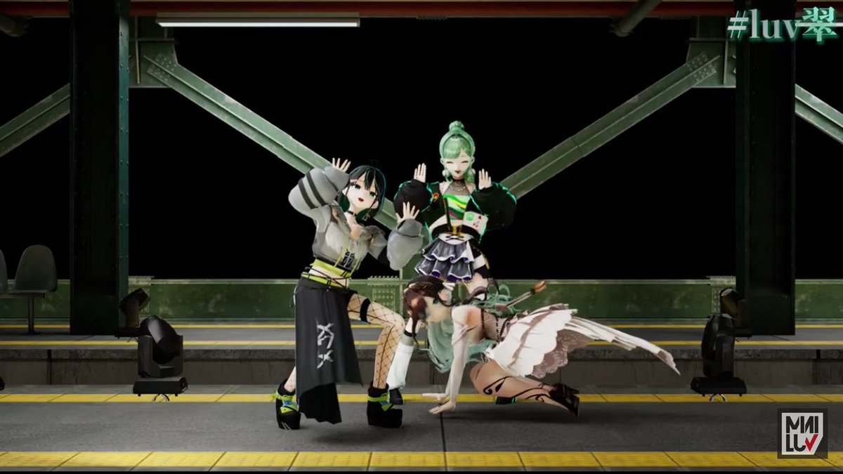 uvviyiaz's tweet photo. 【3DLIVE】 LuV -翠- 【#MINILUV #luv翠】 https://t.co/S7OhDFJR9S @YouTubeより
事件現場を見てしまった?きれいな場所とやってることなギャップが笑 https://t.co/lpPl57ZmLF