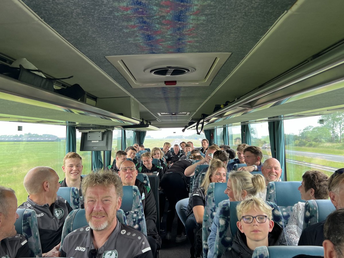 Onderweg naar Sneek, op naar de ontknoping van een bijzonder seizoen. 
Wat gaat het worden? Nacompetitie om promotie? Of toch nog……???

Aanvang van de voorstelling 14:30 uur. 

Forza 💚🤍💚💪