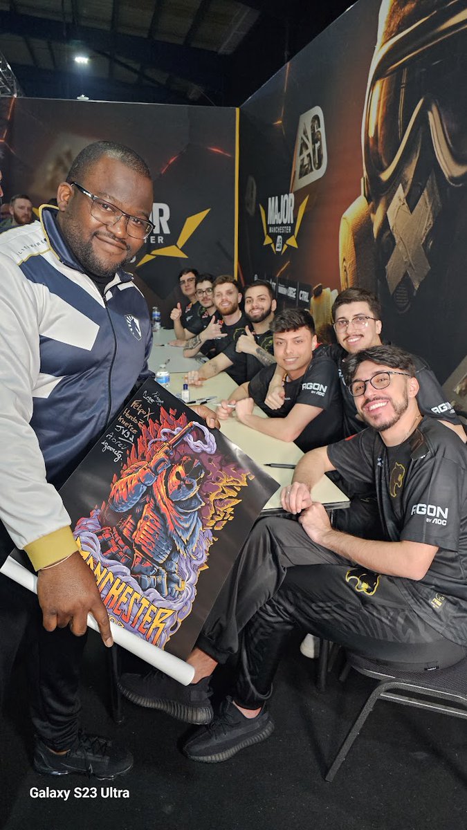 yanick_off's tweet photo. Ontem durante a Partida entre a ⚔️ Liquid x Furia, O cara sentado ao meu lado perguntou-me "Por que que todo mundo odeia a Furia?"

Eu respondi: porque eles são os melhores do mundo 😁 https://t.co/7UB6iUfVfJ