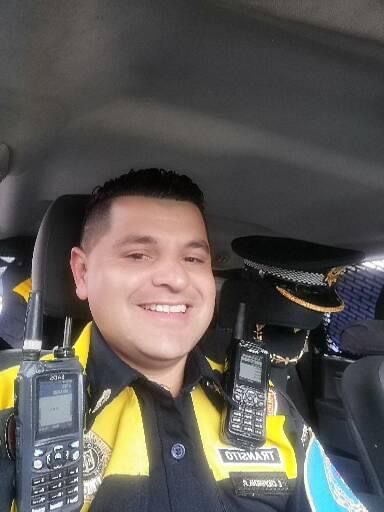 ArmandoCruzGa11's tweet photo. A hacerlo viral para que atrapen a este 🐀 👮 de tránsito, su nombre: Jesus Enrique Choperena Parra.

Aguas al pasar por su lugar de "trabajo" 🤬

#SOSMEX #TwisterPolitico https://t.co/99EsSv0Tat