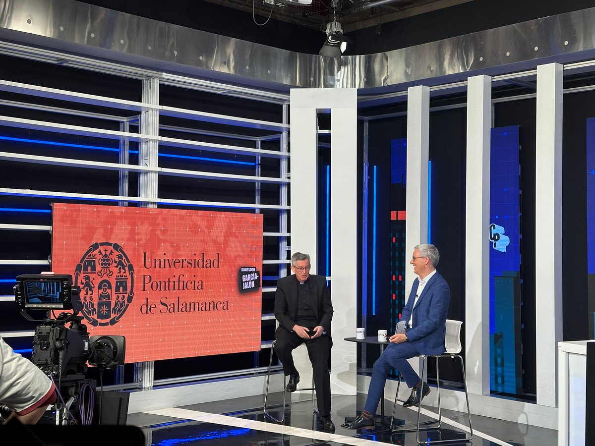 UPSA (@upsa) on Twitter photo 📺 El #programa 'Cuestión de #Prioridades' de <a href="/CyLTV/">CyLTV</a> entrevistó el pasado jueves a nuestro Rector, Santiago García-Jalón 🎓 Si quieres ver de nuevo su #intervención, pincha aquí: youtube.com/watch?v=rrZTXL… <a href="/CDPrioridades/">Cuestión de prioridades</a> <a href="/JLMartin_Rtvcyl/">José Luis Martín</a> <a href="/AlumniUpsa/">Alumni UPSA</a> 📺 El #programa 'Cuestión de #Prioridades' de <a href="/CyLTV/">CyLTV</a> entrevistó el pasado jueves a nuestro Rector, Santiago García-Jalón 🎓 Si quieres ver de nuevo su #intervención, pincha aquí: youtube.com/watch?v=rrZTXL… <a href="/CDPrioridades/">Cuestión de prioridades</a> <a href="/JLMartin_Rtvcyl/">José Luis Martín</a> <a href="/AlumniUpsa/">Alumni UPSA</a>
