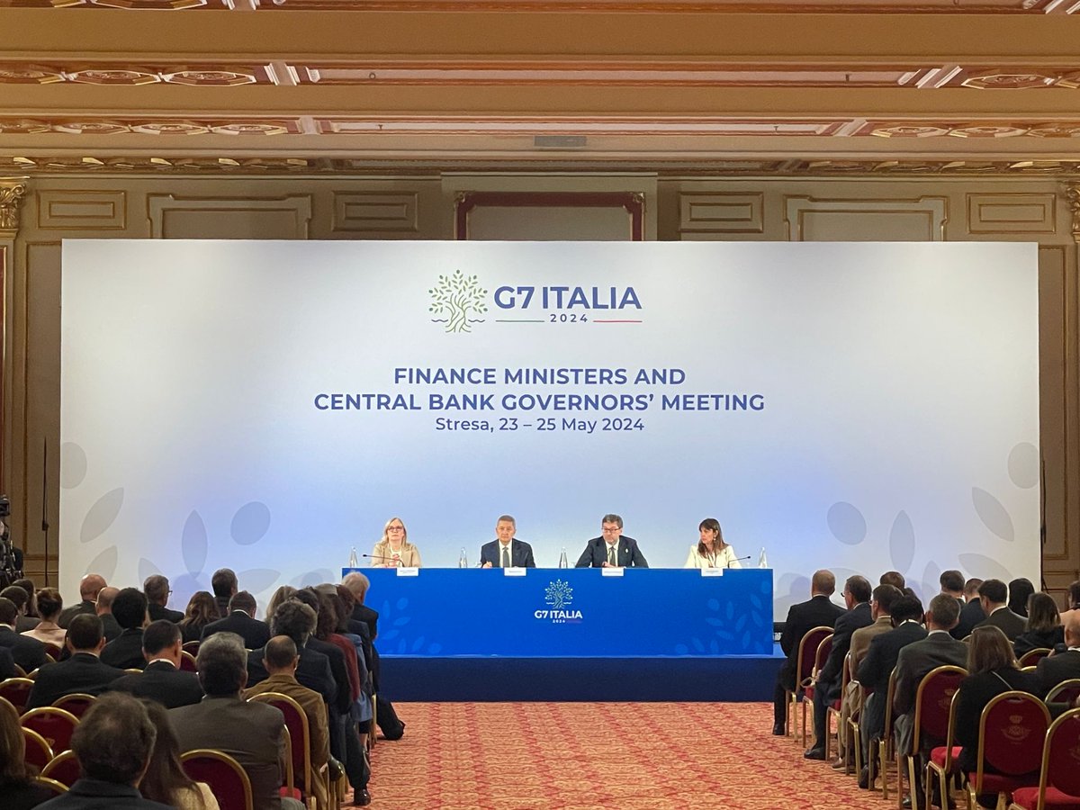 Live streaming of the press conference chaired by Minister Giancarlo Giorgetti and Bank of Italy Governor Fabio Panetta #G7Italy 👇 youtube.com/live/2zvmx6dIV…