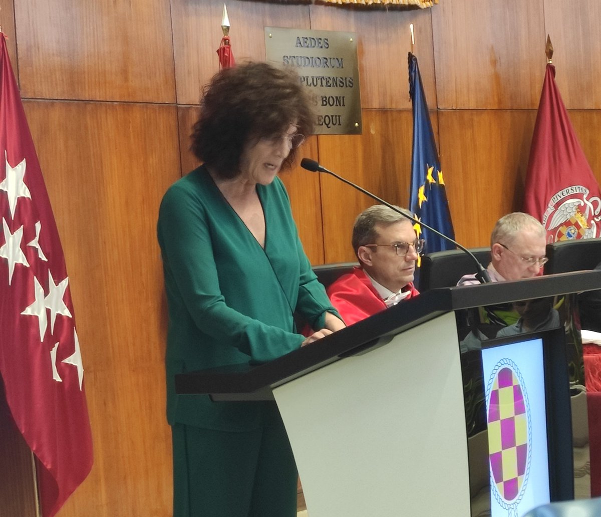 ncalderonprof's tweet photo. Acto de Graduación de Grado en #Psicologia y Máster en Psicología General Sanitaria del @CES_Cisneros. Lección magistral a cargo de Milagros Antón López, CEO de Hogrefe-TEA Ediciones. https://t.co/DeJBuGCTru