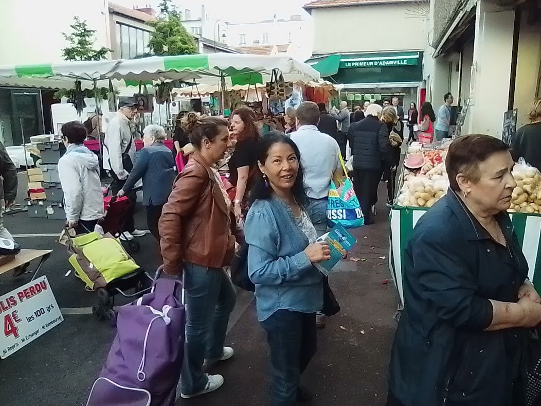 @RENAULTTony1 Présent ce matin avec @alliance_amina au marché de #saintmaurdesfossés #valdemarne On ne lâche rien pour @JM_Governatori Le 9 juin, un seul jour, un seul tour : votez #ecologieaucentre ! #europeennes2024