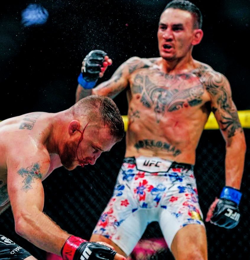 MixedMartialAus's tweet image. UFC 2024 

Knockout the Year

(thus far)

THREAD 🧵