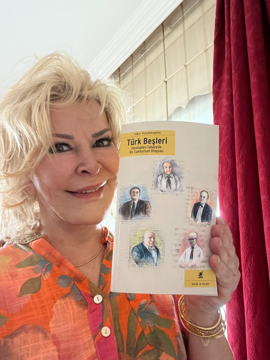 Cumhuriyetimizin kuruluş yıllarında, Türk müziğinin nasıl bir dönüşüm geçirdiğini hiç merak ettiniz mi? 
Uğur Küçükkaplan’ın kapsamlı çalışması “Türk Beşleri: İdeolojiden Tahayyül Bir Cumhuriyet Ütopyası”, Türkiye’nin müzik alanında yaşadığı büyük değişimi, Türk Beşleri olarak