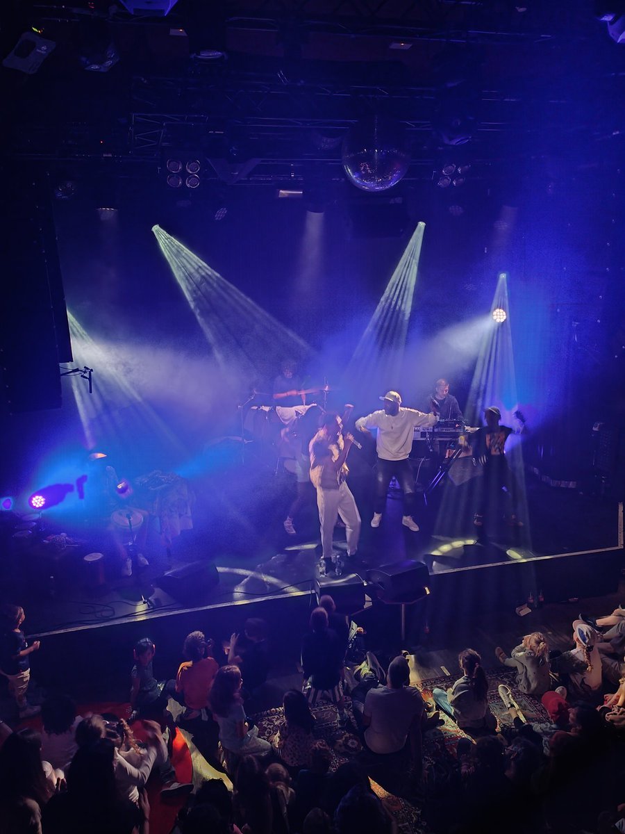 just was at a saturday morning family show of my bro cali p! 🟥🟨🟩 big vibes 🔥

hope your weekend is off to a good start aswell 🙌🏾