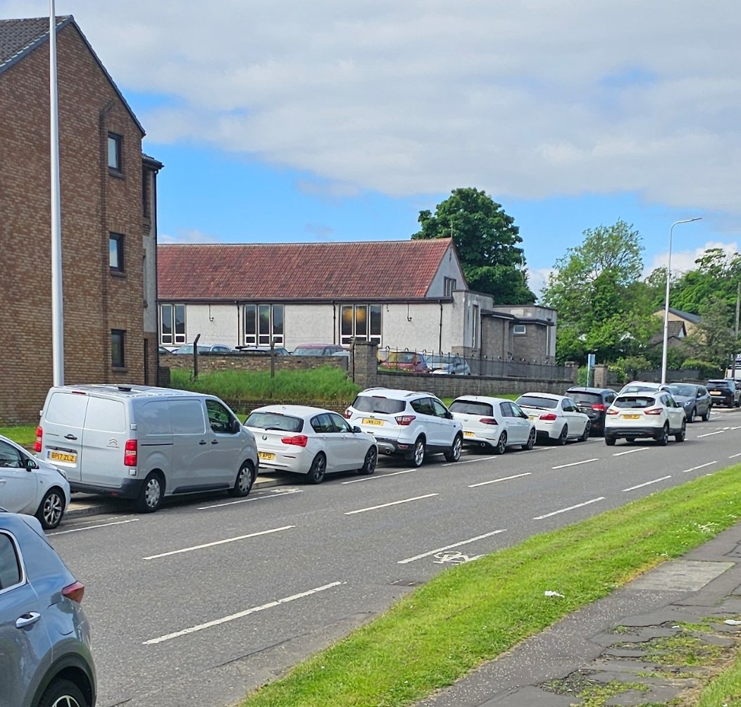 scotty9635's tweet photo. @PSOSFife @dunfermlinep When is something going to be done about people parking over cycle lanes and on the pavement to attend the chapel on Aberdour Road before someone gets hurt or there a serious accident ????? https://t.co/RSoqi0utbw