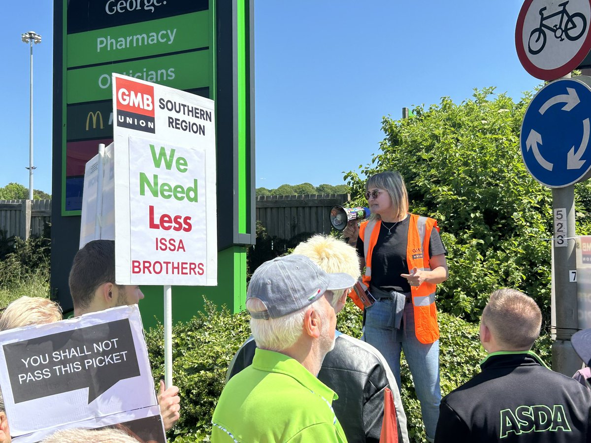 GMBSouthern's tweet photo. GREAT rally outside Asda’s Brighton Hollingbury superstore. Our members are on strike and sending a message to Asda management, the Issa Brothers and TDR Capital. Were making the noise, they better start listening ✊ https://t.co/A4JBVYdmdV