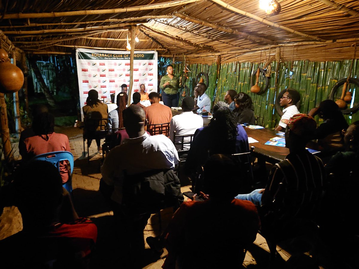 RACBukoto's tweet photo. Last Wednesday we had the pleasure of educating us on whether  EFRIS is double taxation by our very own Josephine Kabyesiza @KihumuroLotson  @Pius_O_Theo 
#PR_ @switzer_micheal https://t.co/psorq1uq3G