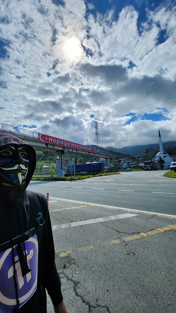 nonymoushack's tweet image. I&apos;m asking at the same time if they accept Bitcoin and Ethereum as well as Pi Network, but none of the stores accept them.
#Hopa #CryptoAd