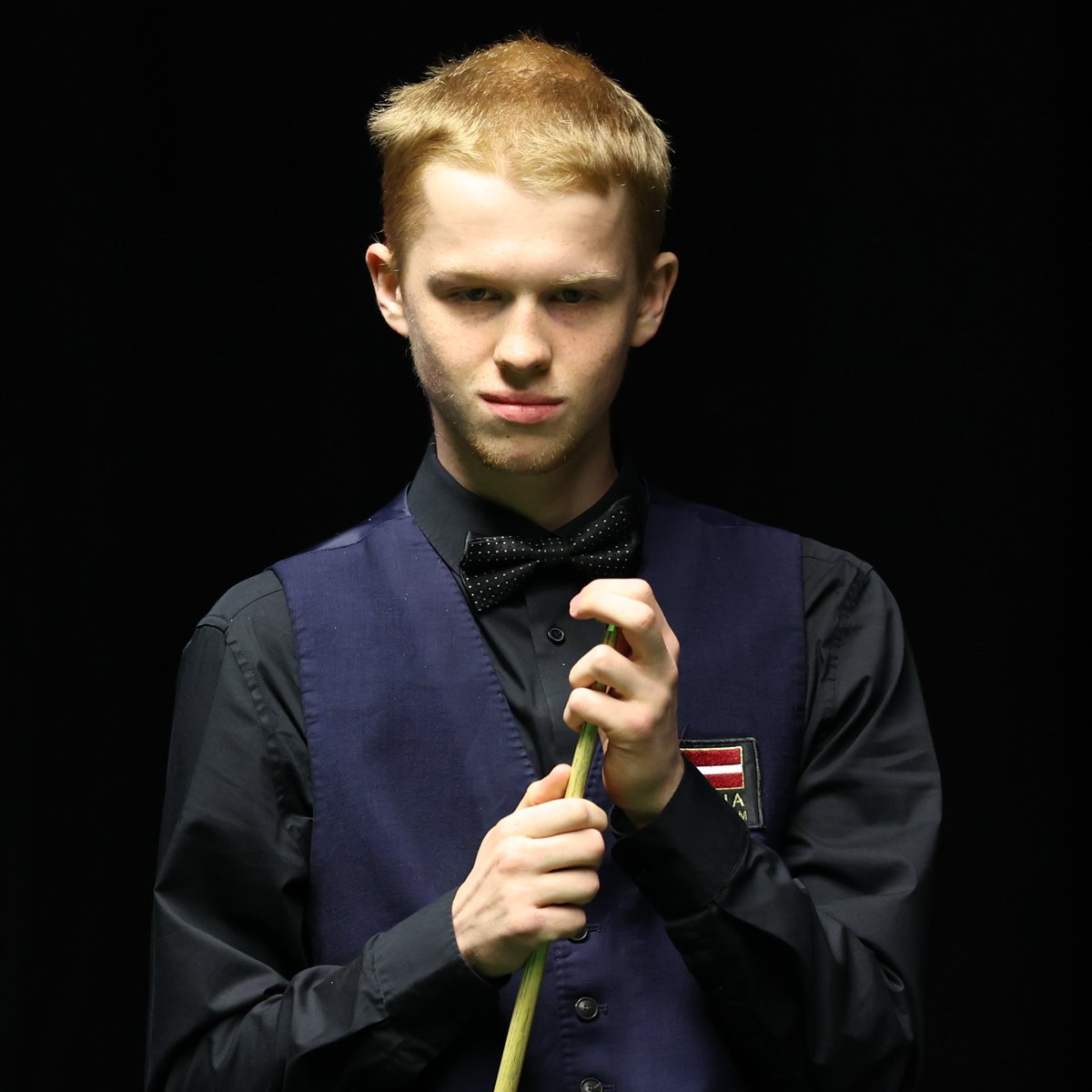 What a WIN! Latvia's Artemijs Zizins beats Iulian Boiko 4-2, with breaks of 128 and 86 👌 He is two wins away from a Tour Card 🤝 #QSchool