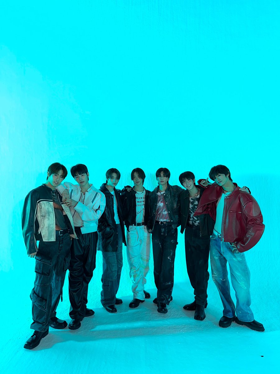 NEXZ_official's tweet photo. 다들 넥스지 넥스지 하길래 얼마나 멋있는지 봤는데 넥스지 넥스지

#NEXZ #넥스지 #ネクスジ
#RidetheVibe #NEXZ_RidetheVibe
#NEXZ_RTV #RTV
#NEXZ_RidetheVibe_Debut https://t.co/fc7hD3W3g4