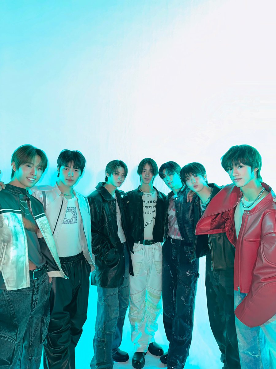 NEXZ_official's tweet photo. 다들 넥스지 넥스지 하길래 얼마나 멋있는지 봤는데 넥스지 넥스지

#NEXZ #넥스지 #ネクスジ
#RidetheVibe #NEXZ_RidetheVibe
#NEXZ_RTV #RTV
#NEXZ_RidetheVibe_Debut https://t.co/fc7hD3W3g4