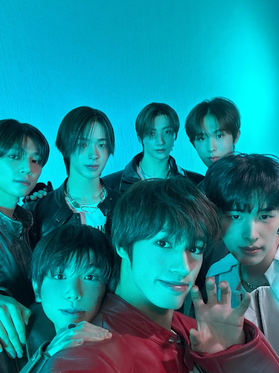 NEXZ_official's tweet photo. https://t.co/MqFILiHxEx