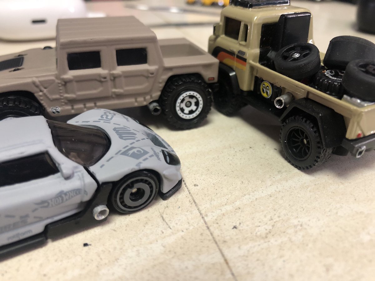porschegmbh's tweet photo. #ホットウィール  #HotWheels  #HummerH1  #driftattack  #jeepfc @stickyfrog_ @MOONEYESJP 
The テールパイプス(テールにはないw)
これがクルマだ！！ https://t.co/dVt3FndYRA