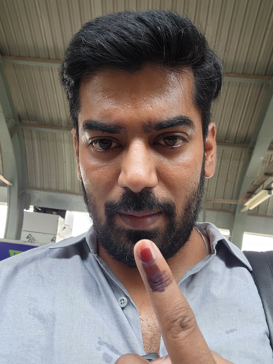 ये निशान नहीं शान है, लोकतंत्र में मेरा भी योगदान है।

#elections2024 #loksabhaelections #vvpat #electioncommission
Thanks @ECISVEEP for such smooth process.
