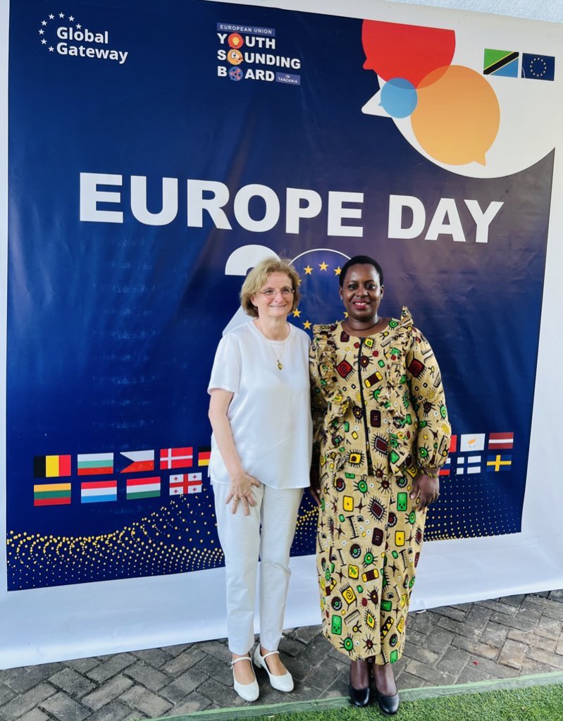 neemalugangira's tweet photo. The two years I spent in #France for my Masters truly shaped me and ignited my desire to serve. I was therefore happy to share my experience to Youth #YSBEUTZ as an #EUAlumni 🇹🇿 & 🇪🇺.
I thank HE @HajlaouiNabil, Ambassador @FranceTanzania for recognition and recommending that I join the #EuropeDay Panel and equally thank HE Christine Grau, @EUinTZ Ambassador for hosting us.
🗓️ 23 May
📍Dar es Salaam