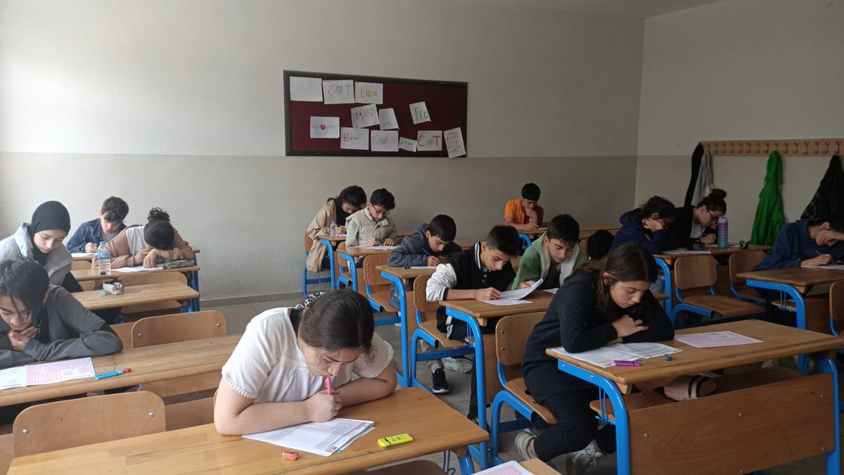 AkifPasinler's tweet photo. 25.05.2024 tarihli deneme sınavımız başladı.
@pasinlerkym @PasinlerMEM @hakancinarmem @fatihdu53052319 https://t.co/ZnFZruuhtb