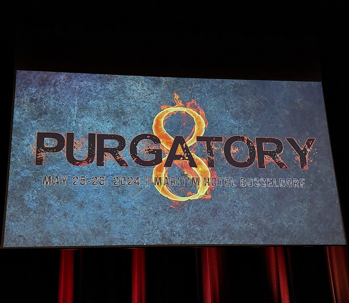 SveSaSoWi's tweet photo. It's getting warm in here.... 🔥❤️‍🔥

#entevents #purgatory8 #purcon8 #jensenackles #jaredpadalecki #mishacollins https://t.co/Bxaul0M0wk