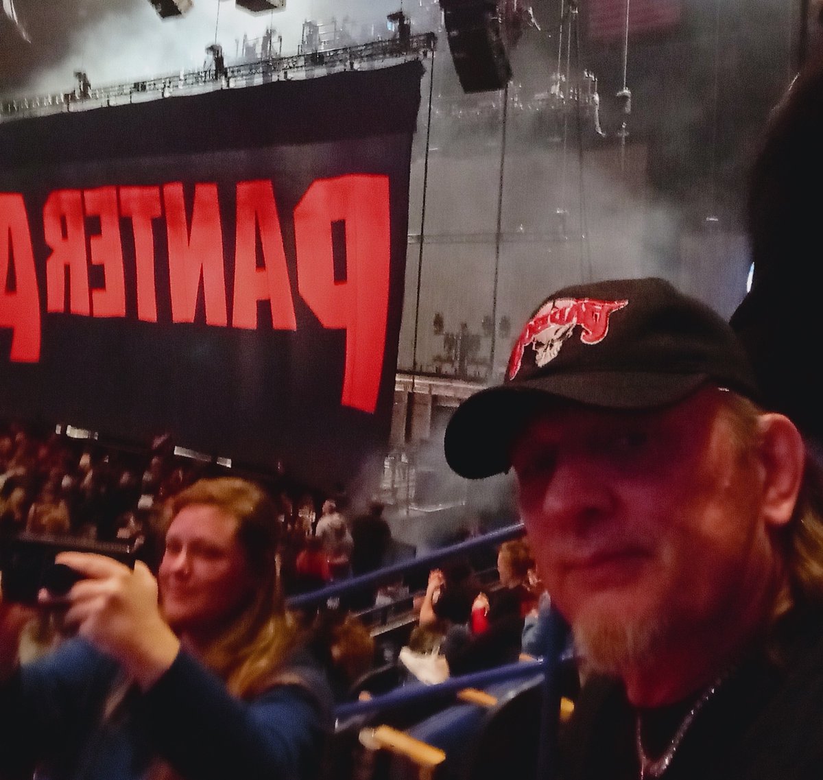 SmStone1200's tweet photo. @kygosliak @SonicTempleFest Kentucky Moment #Pantera2024 Rupp Arena https://t.co/m4jOfai5FV