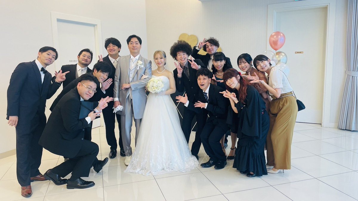 0itang's tweet photo. 結婚式！

各位ありがとうございました！
素敵なゲストのお陰様で、自分たちらしいいい感じの式になって幸🐕

リングドックは大失敗すぎて最高だった🐕

しぶきちんみの受付も最高だった🐕 https://t.co/w1UVd3ipV9