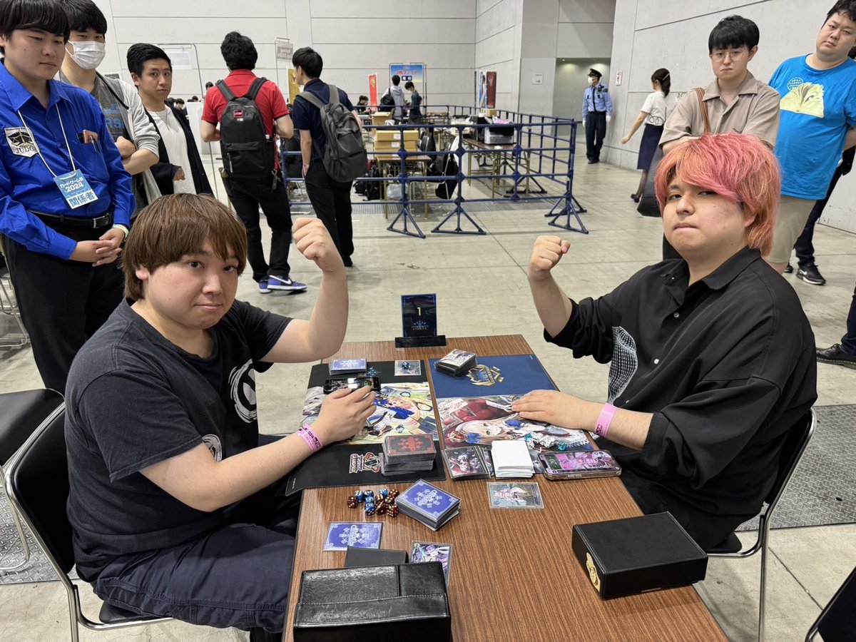 【#カードゲーム祭九州】 「ドラゴンスター presents Spring Cup 2024」 いよいよ決勝を残すのみとなりました。 優勝の栄冠はどちらの選手に！？ #エボルヴ