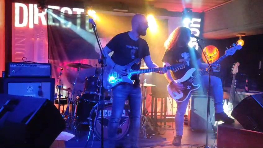 El pasado Jueves por la noche disfrutamos como monas de vuestra compañía. Gracias amigos.
#Leonesp #Rock