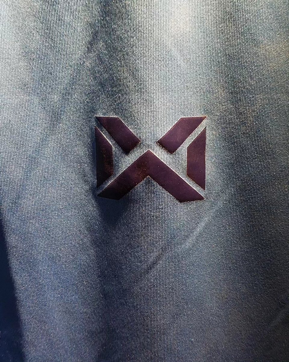 Jersey Player Issue Persela Lamongan Home Edisi Piala Presiden 2019
#11 Brandao
Size L.
(-) Logo klub pudar. Size tag sedikit crack. Ada 1 bolong kecil bekas rokok di bagian depan. Beberapa noda washable.
NNS + Patch, all original.
Rp 250.000

<a href="/Jerseyforum/">Si Paling Jersey</a> <a href="/JerseyLigina/">Pencinta Kain Ligina (Follow IG: @pjli_id)</a>