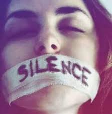 خاموشیاں جن کو اچھی لگ جائیں وہ پھِر بولا نہیں کرتے' ________🥲💔💔💔 @_WafaKhanPTI @ImranKhanPTI #Broken