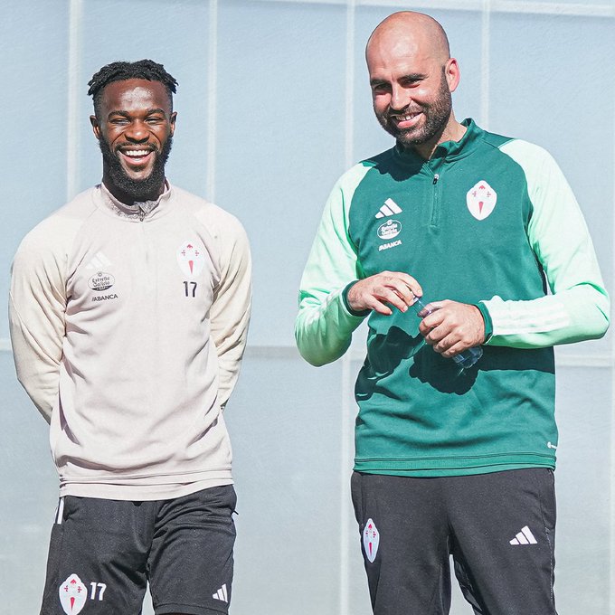 Claudio Giráldez con Jonathan Bamba (Foto: RC Celta).