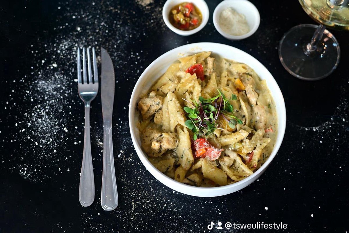 Tsweu Lifestyle Cafe tweet media