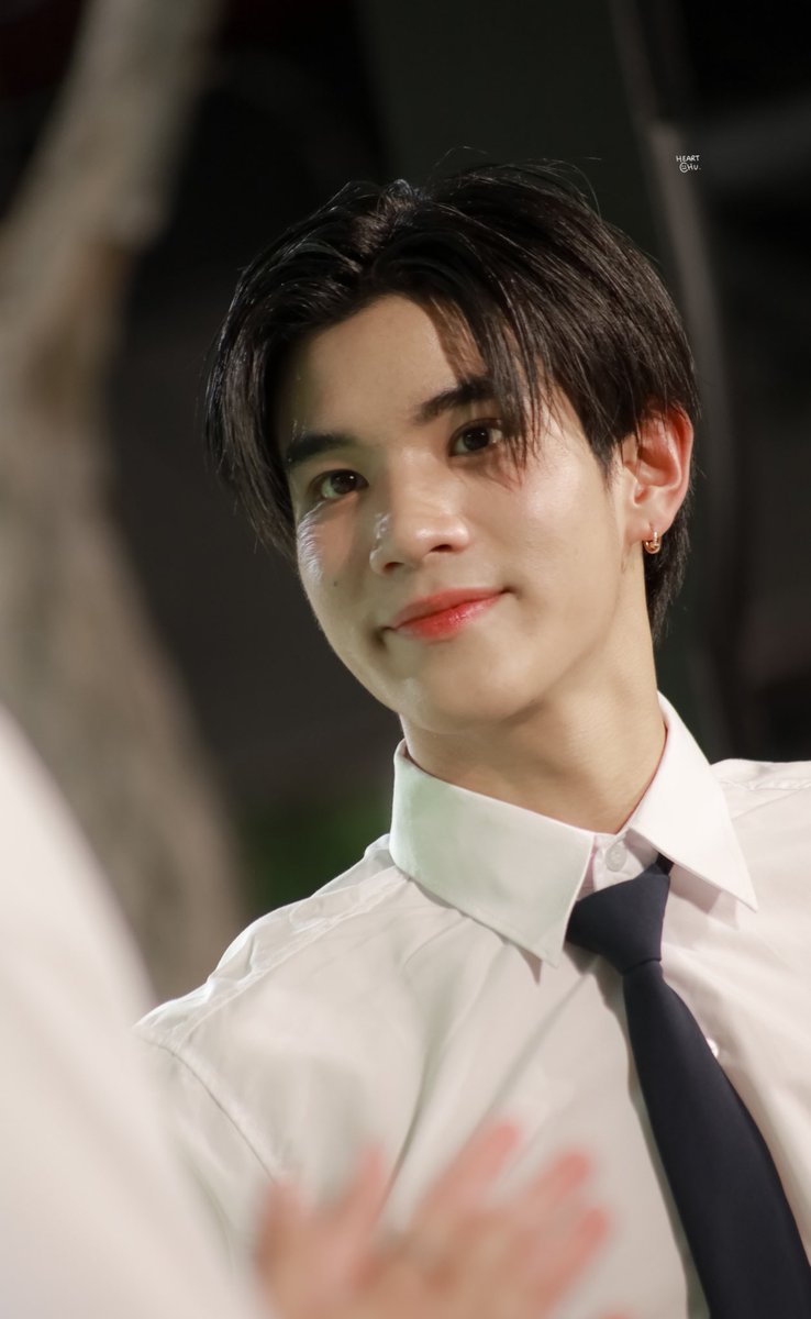 heartyoujubjub's tweet photo. แก้มอวบอ้วนมาก😭🤏🏻อยากจิ้มแก้มซาลาเปาหหมู

#GFxOnlyAtGrab
#FourthNattawat @tawattannn ⟢ ̇˶ https://t.co/SG5HBy2Pkl