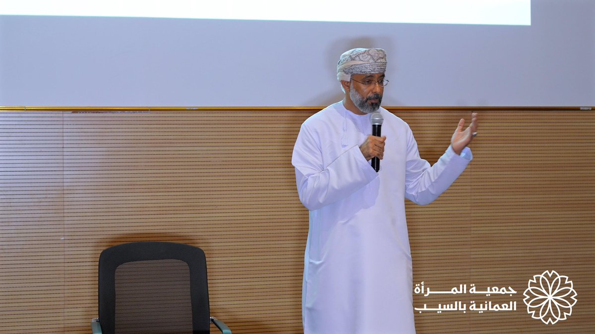 owa_seeb's tweet photo. مُقتطفات من ملتقى صحة الطفل برعاية الأستاذة بدرية السنانية مديرة دائرة التربية والتعليم بولاية السيب، وبحضور الكابتن علي الحبسـي ✨♥️ https://t.co/nVrW3auBqT