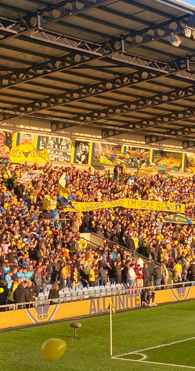 DANBOYGRAY's tweet photo. @YellowArmyOUFC https://t.co/xZ79oqeXJ6