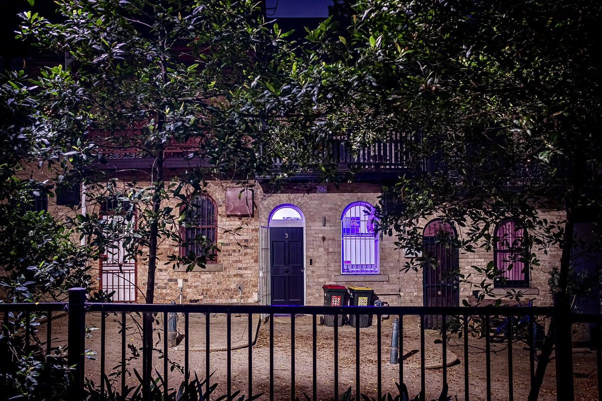 Opposite the University of NSW art campus is this odd little section of Selwyn Street in Sydney’s Paddington.
Closed to cars, the little terrace steps are sweet.
The purple light at 0430, I have no idea.
