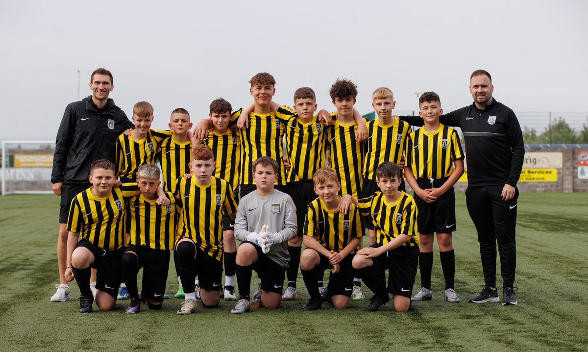 sschoolsfa's tweet photo. UNDER 13 SHIELD 2024 🛡️ | The @Lornshill  and @StJohnsOfficial  squads before the Under 13 Shield Final  last night at MGM Timber Bayview Stadium. https://t.co/OWrHZ6OWyr