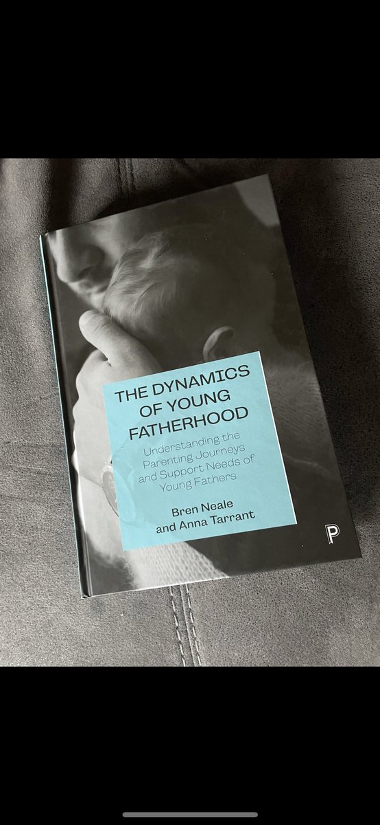As Fathers Day approaches, why not have a read of my book with Bren Neale, one of the largest qualitative longitudinal studies on young fatherhood globally?! @policypress policy.bristoluniversitypress.co.uk/young-fathers