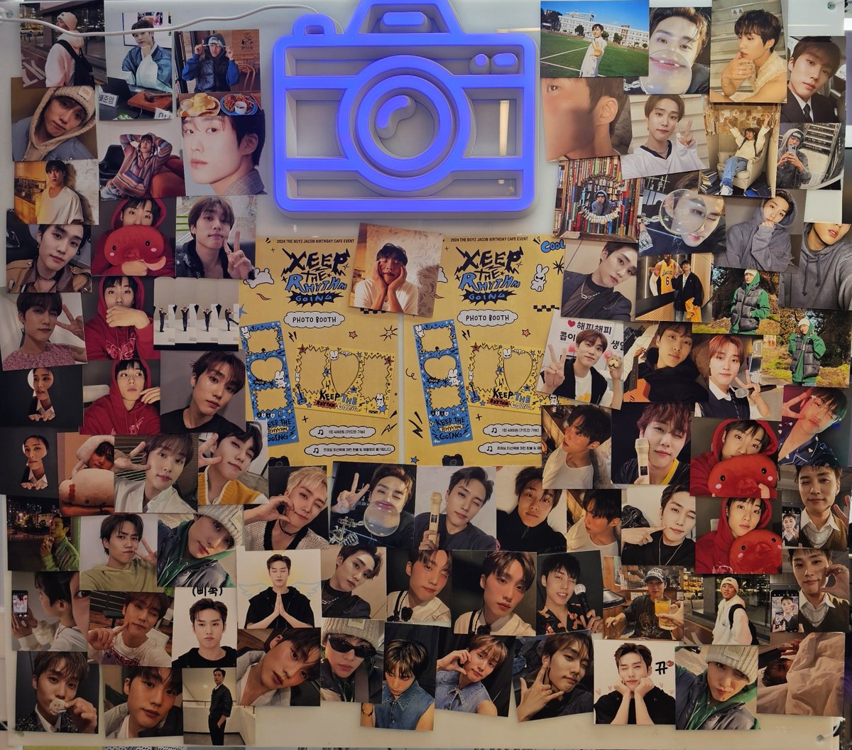 📍카페 플로이드

진짜 여길봐도 준영이 저길봐도 준영이
어딜봐도 준영이가 가득이라 행복했던 곳
그리고 마카롱 존맛탱.. 2개나 먹었어여
배배한테 미안했지만 그 자리에서 바로 꿀꺽🤤

#KEEP_THE_RHYTHM_GOING
#마이_락스타_콥토끼