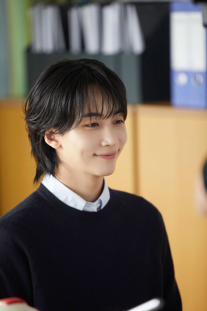 flamehanie's tweet photo. 240525 Jeonghan In SEVENTEEN’s Update

VOCAL TEAM ‘Cheers to Youth MV’ billboard Exclusive Photos Behind

[ JEONGHAN ] 

🩵💛 https://t.co/Z7BlKLKkry