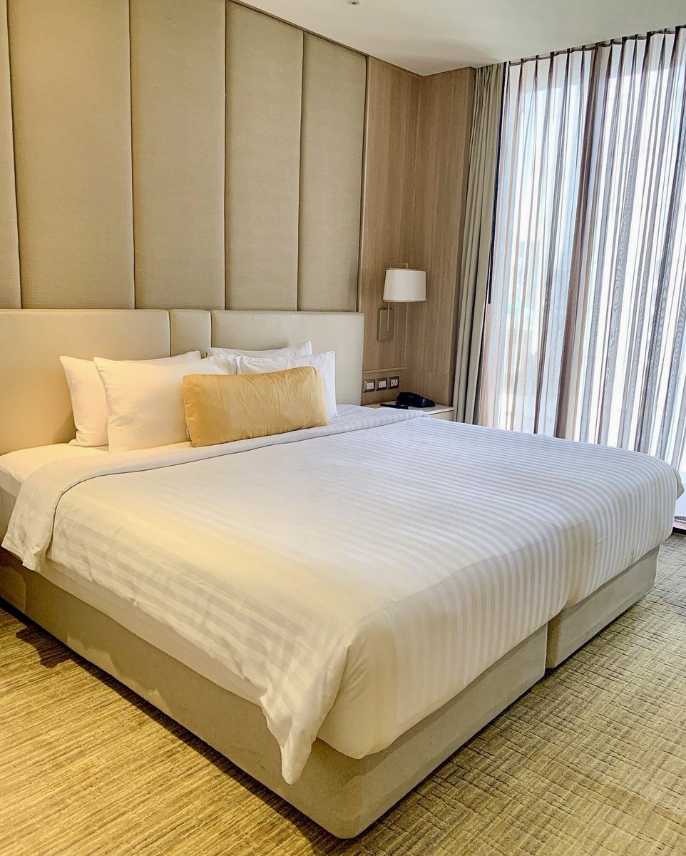 TT_BOYTT's tweet photo. คืนนี้นอน Skyview Hotel Bangkok มานอนเป็นเพื่อนได้นะครับ https://t.co/9f28Yz9hzj