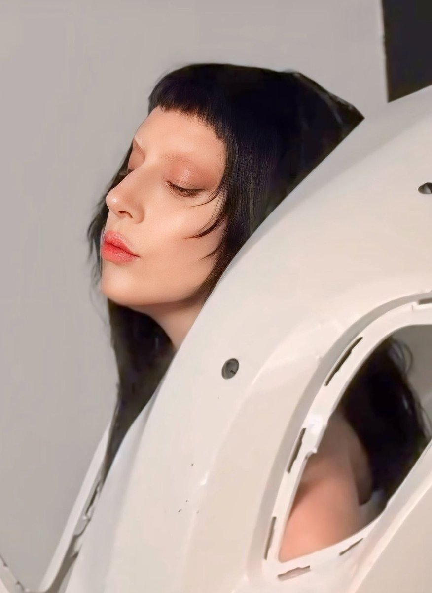 TheDickChokers's tweet image. IMAGINE THAT CREATURE THAT'S CURRENTLY IN PORTUGAL TRYING TO PULL OFF THESE BANGS, LET ALONE any PART OF THIS SERVE

#TSkTSkTSk