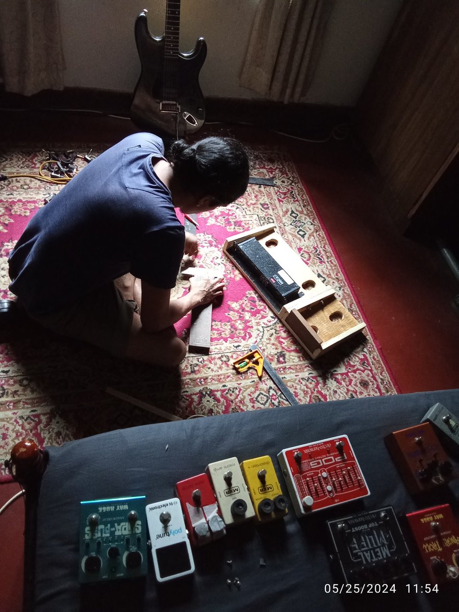 <a href="/Mirshad999/">Mirshad Buckman</a> rewires his pedals for the upcoming gig at In On The Green Pub, Galle Face Hotel, Colombo, Sri Lanka.
It's on Saturday 01 June 2024 from 8pm onwards.
Entry is LKR 3,000 per head and through reservations only.
WhatsApp message +94 711 142 026.