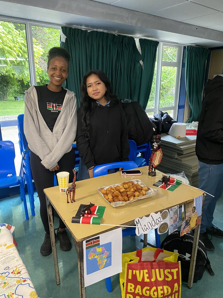 Our cultural day of celebration was a wonderful event <a href="/CoolmineCS/">Coolmine CS</a> this week. We sampled many foods from across the globe and learned about different traditions and ways of life. Congratulations to Ms. Parker and all of the students involved 🌎 👏 <a href="/accsirl/">ACCS</a>