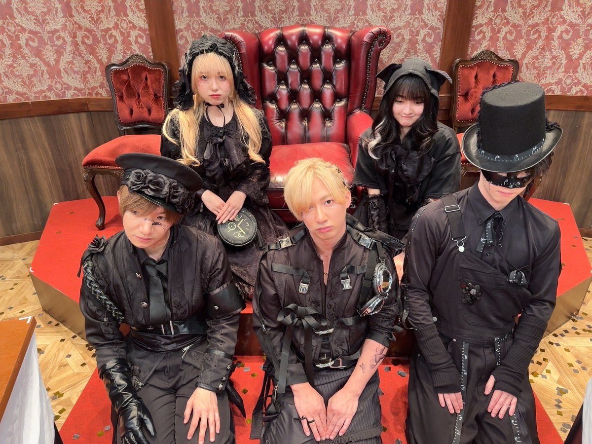 yuta_0323_'s tweet image. #アンノウンベット 6公演目、御来場頂きありがとうございました🃏

遂に出ました！
BADエンディング（白ver.）
黒のBADはまだ出てないよー！

という事でここまで3勝3敗！
凄い互角！！！
次は黒が必ずぅー！！！
#女王は天才なんだから👑