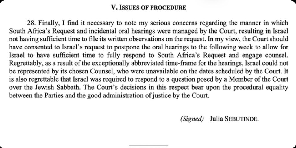 El disenso del juez Sebutinde es increíble y destripa al @CIJ_ICJ por aplicar estándares que nunca se aplicaron a ningún otro Estado parte. Voy a resaltar algunas partes porque son bastante notables. Vamos a empezar con el párrafo final. icj-cij.org/sites/default/… El hilo