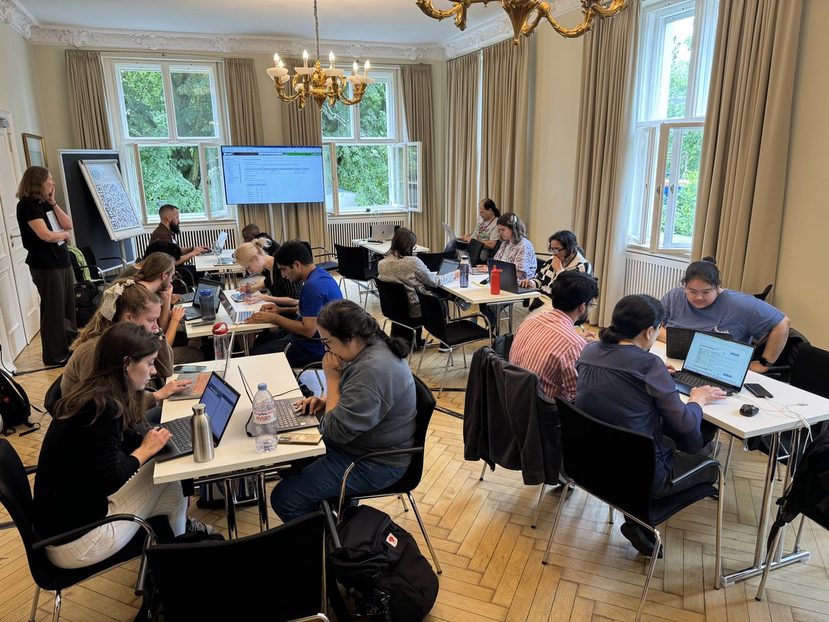 veupathdb's tweet image. We are at #toxo24 running a pre-meeting #toxodb workshop. Looking forward to two busy days working through exercises.