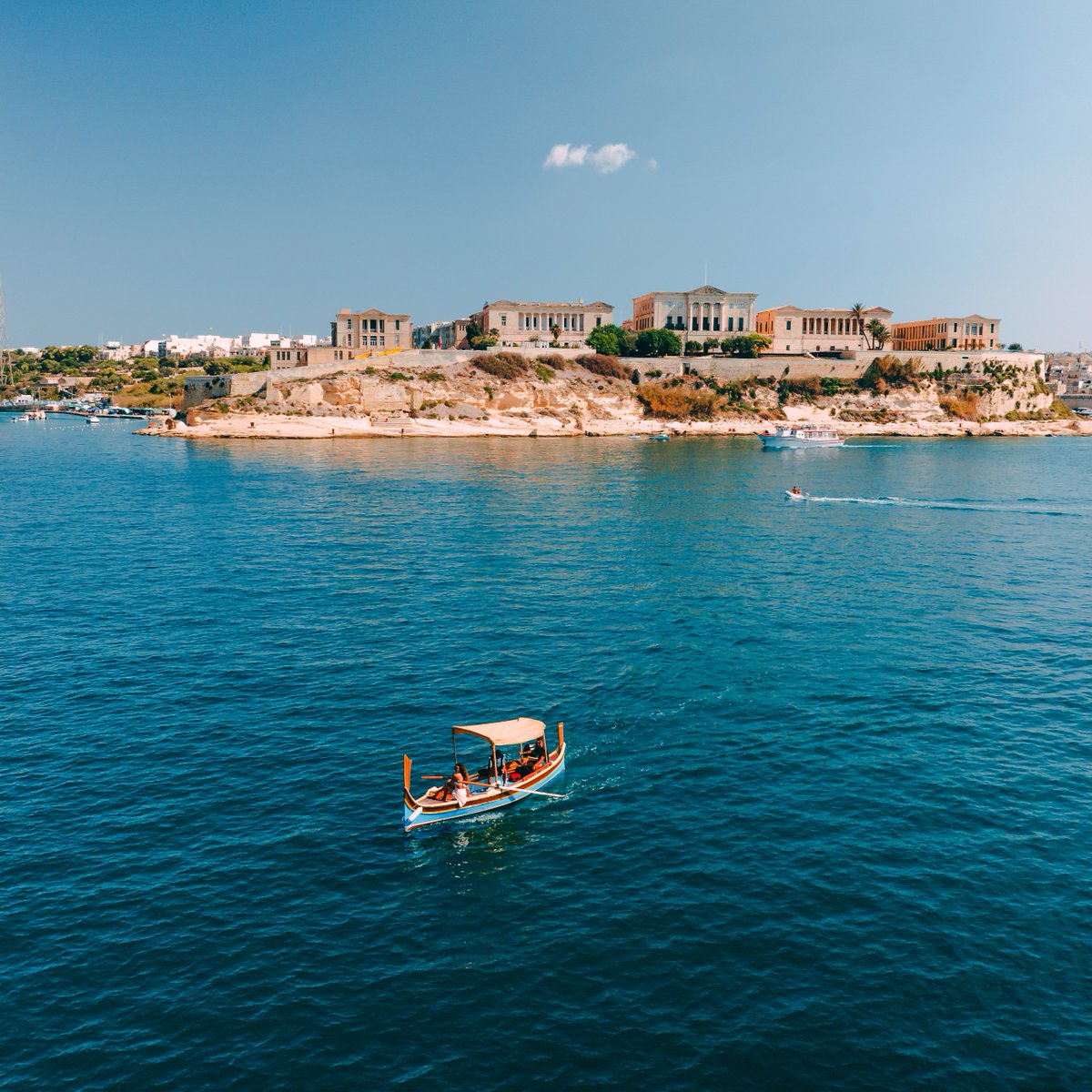 Breathtaking views at Malta's Grand Harbour ✨💙 [ 📸 @boyanoo ] #VisitMalta #ExploreMore #MoreToExplore #travelhacks