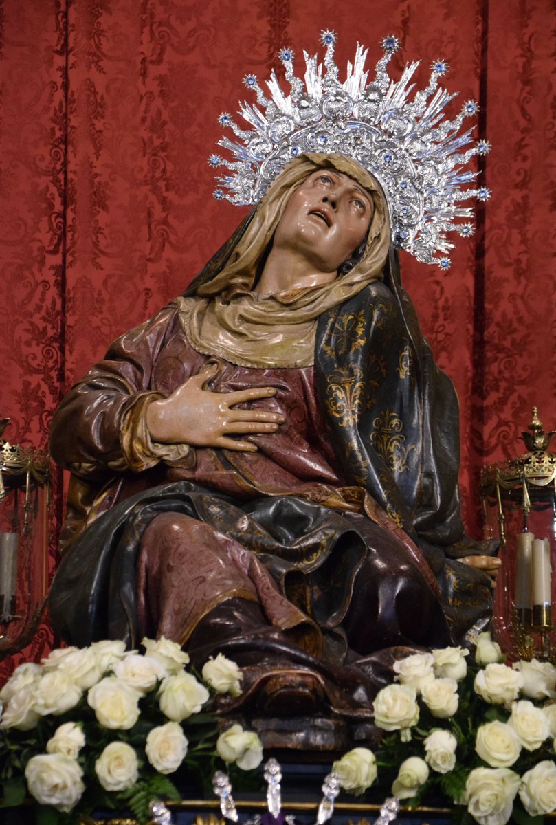 25 DE MAYO Nuestra Señora de las Angustias Coronada. Iglesia penitencial de Nuestra Señora de las Angustias #MesDeMaría #LaVirgenEnValladolid